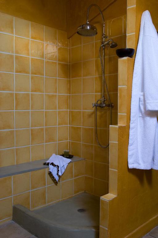 Отель Une Autre Maison Ньон Номер фото